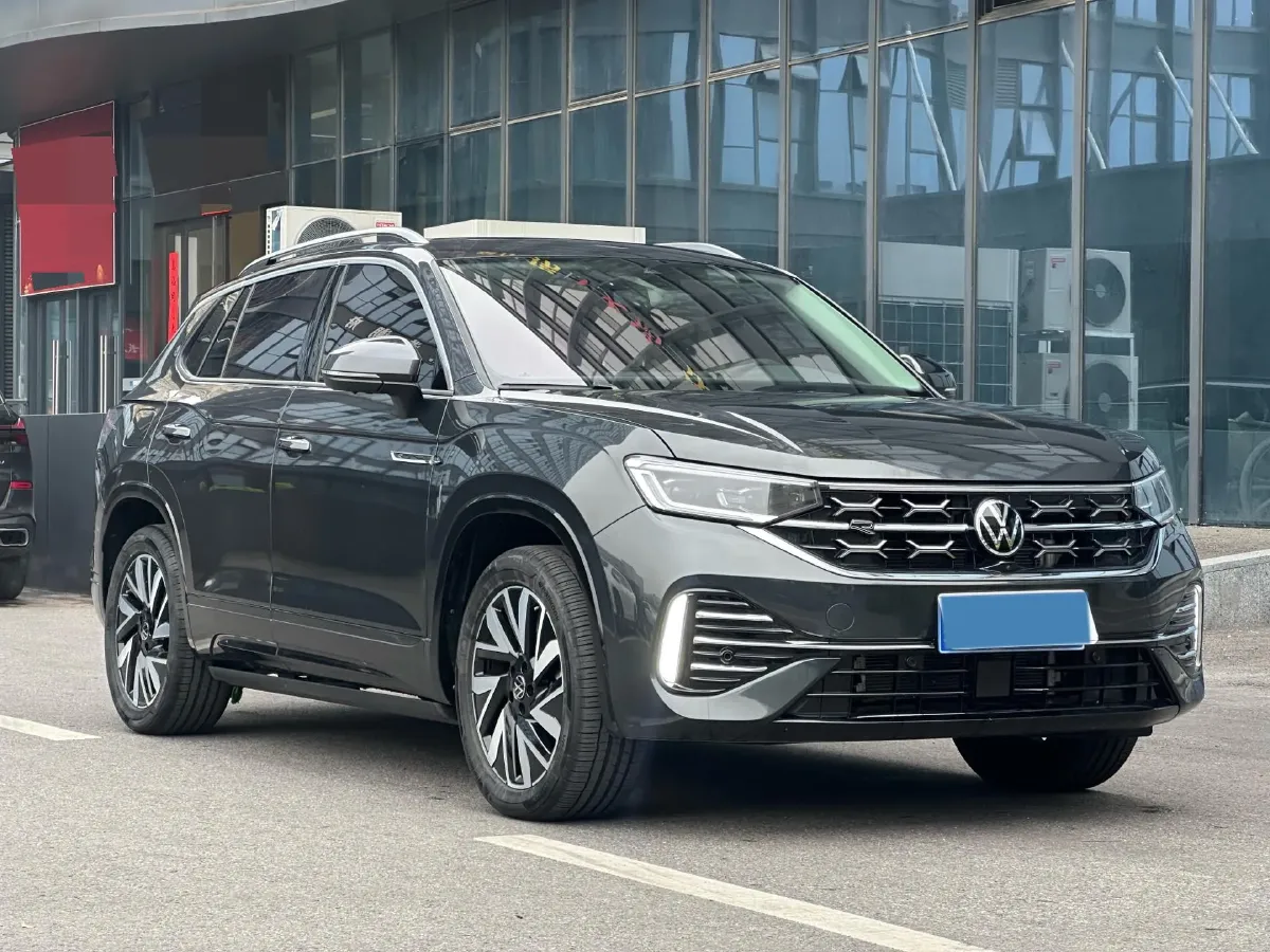2024 Volkswagen Tayron 2.0T 186HP L4 7DCT,autocango,china used car exporter,china ev exporter,chinese used car exporter,chinese used ev exporter