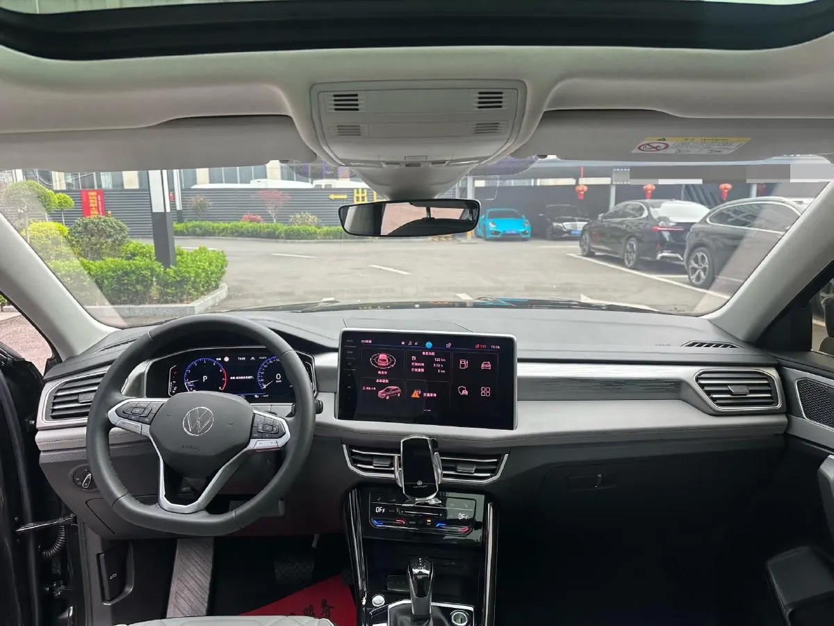 2024 Volkswagen Tayron 2.0T 186HP L4 7DCT,autocango,china used car exporter,china ev exporter,chinese used car exporter,chinese used ev exporter