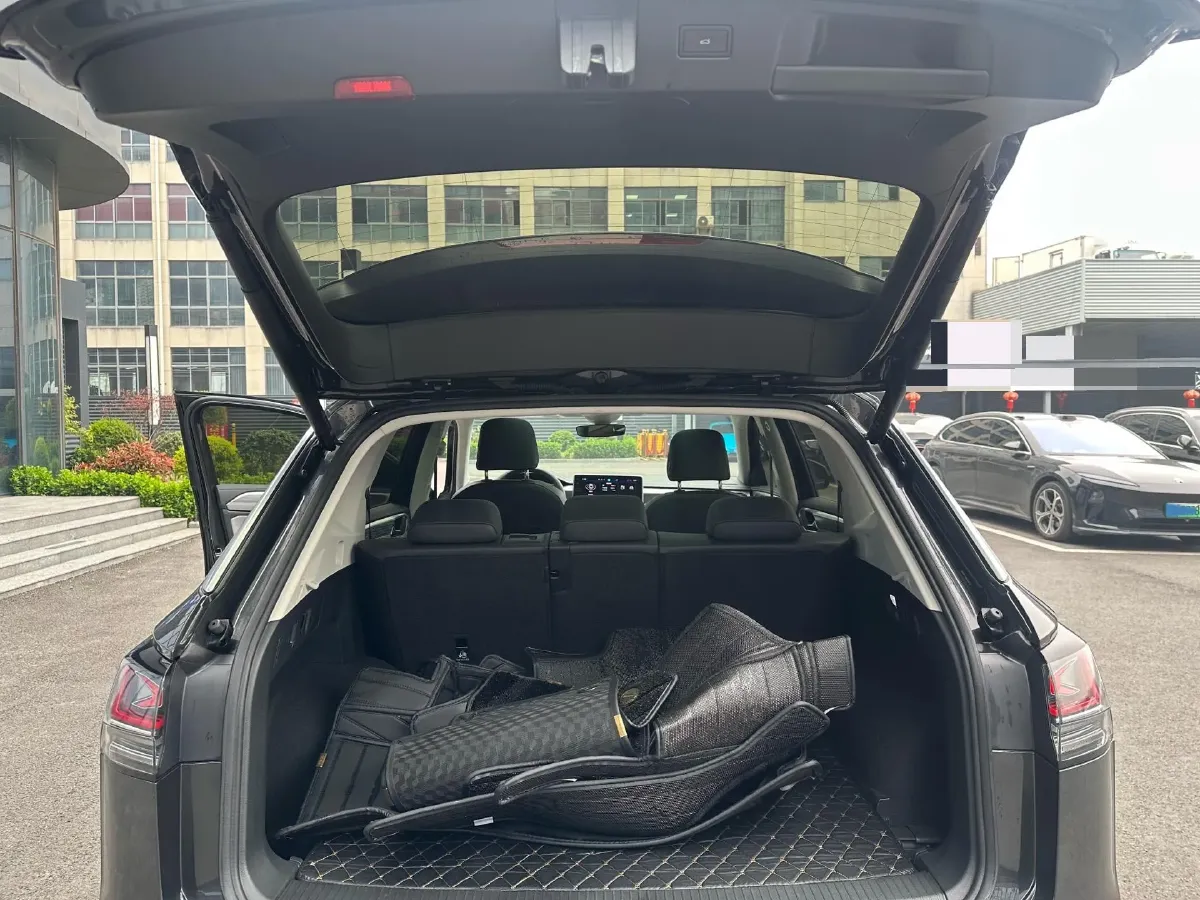 2024 Volkswagen Tayron 2.0T 186HP L4 7DCT,autocango,china used car exporter,china ev exporter,chinese used car exporter,chinese used ev exporter