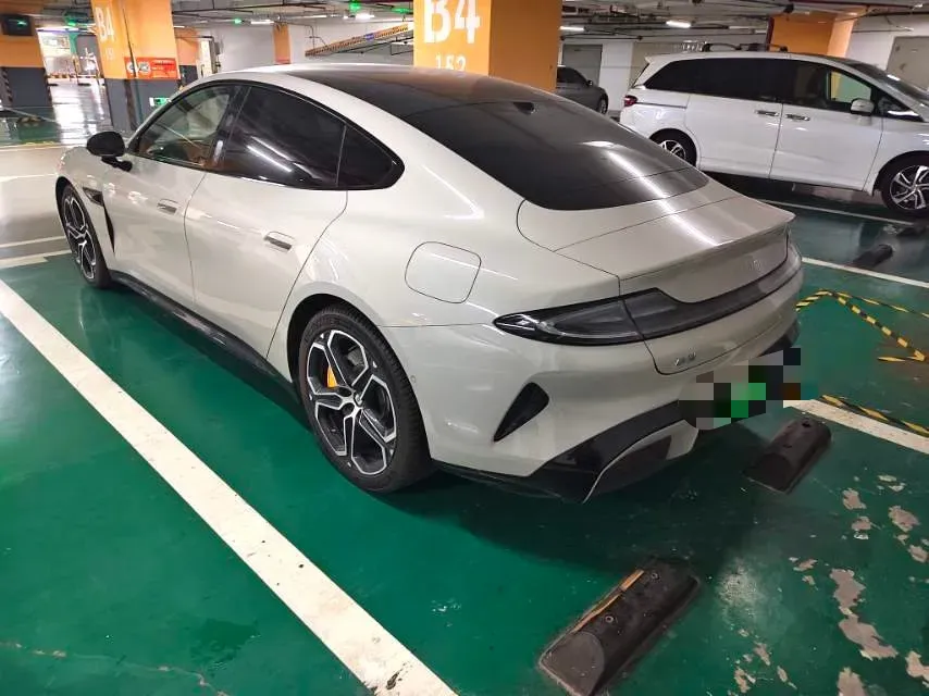 2024 MI SU7 BEV 101KWH,autocango,china used car exporter,china ev exporter,chinese used car exporter,chinese used ev exporter