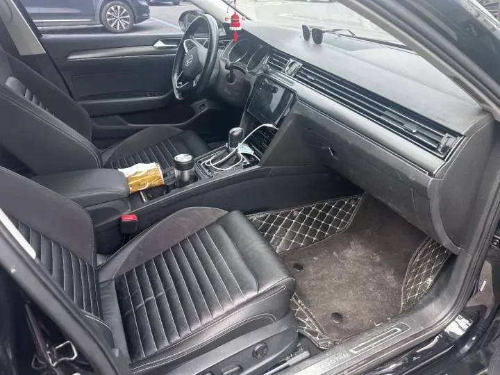 2020 Volkswagen Magotan 2.0T 186HP L4 7DCT,autocango,china used car exporter,china ev exporter,chinese used car exporter,chinese used ev exporter