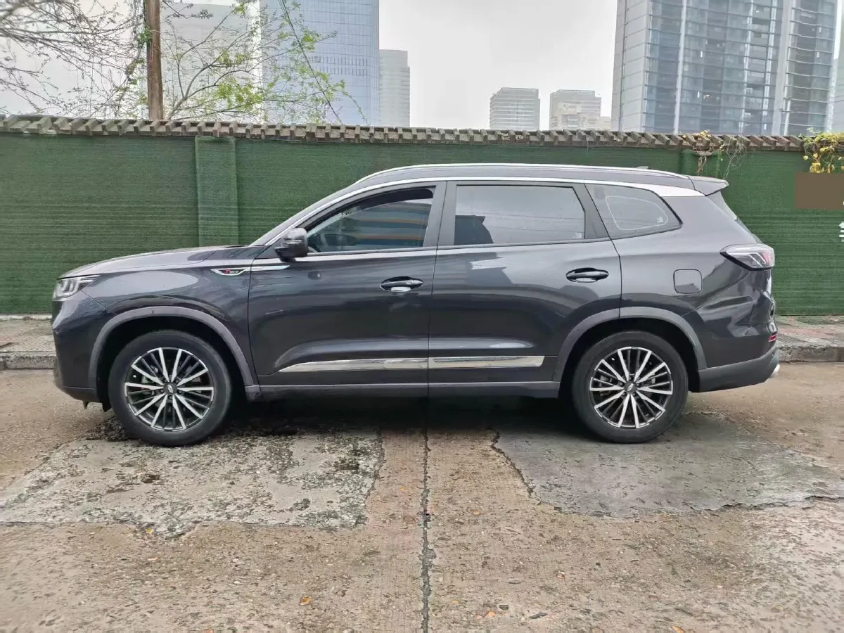 2022 Chery Tiggo 8 PRO 1.6T 197HP L4 7DCT,autocango,china used car exporter,china ev exporter,chinese used car exporter,chinese used ev exporter