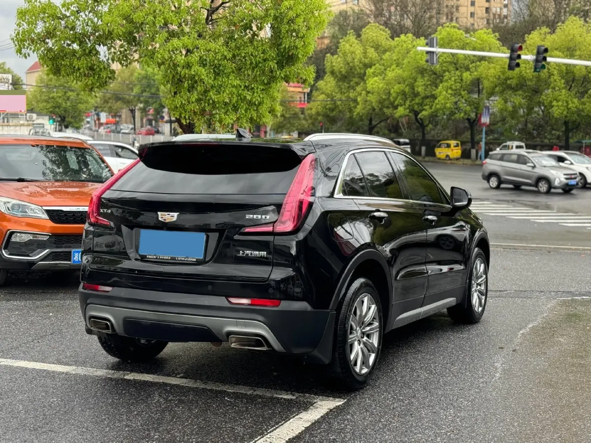2020 Cadillac XT4 2.0T 241HP L4 9AT,autocango,china used car exporter,china ev exporter,chinese used car exporter,chinese used ev exporter