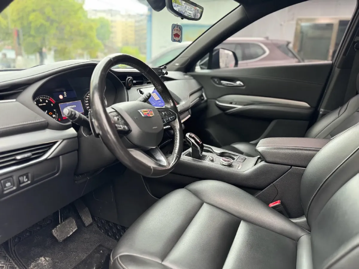 2020 Cadillac XT4 2.0T 241HP L4 9AT,autocango,china used car exporter,china ev exporter,chinese used car exporter,chinese used ev exporter