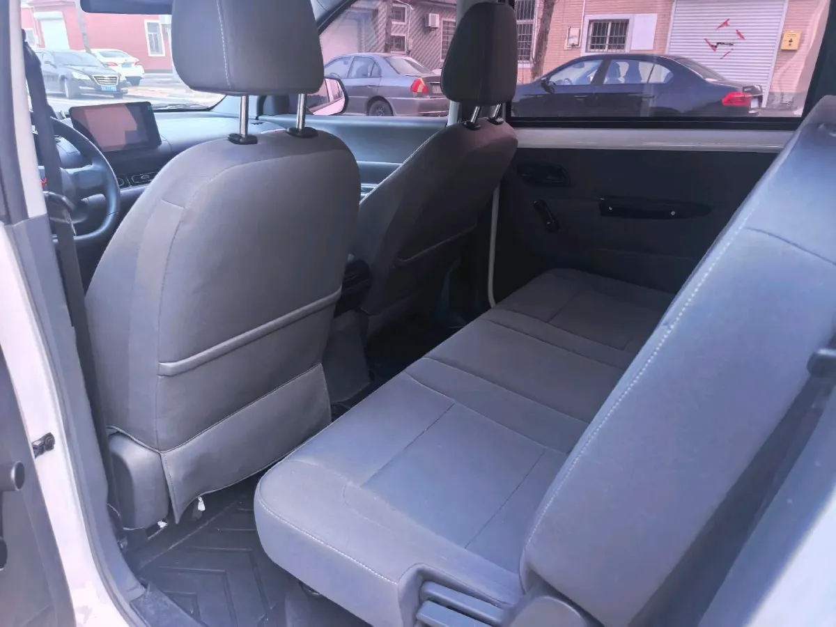 2025 WuLing HongGuang New Energy REEV 99HP REEV,autocango,china used car exporter,china ev exporter,chinese used car exporter,chinese used ev exporter