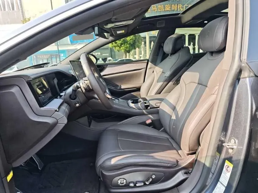 2024 Denza DenzaZ9 2.0T 207HP L4 E-CVT PHEV 38.5KWH,autocango,china used car exporter,china ev exporter,chinese used car exporter,chinese used ev exporter