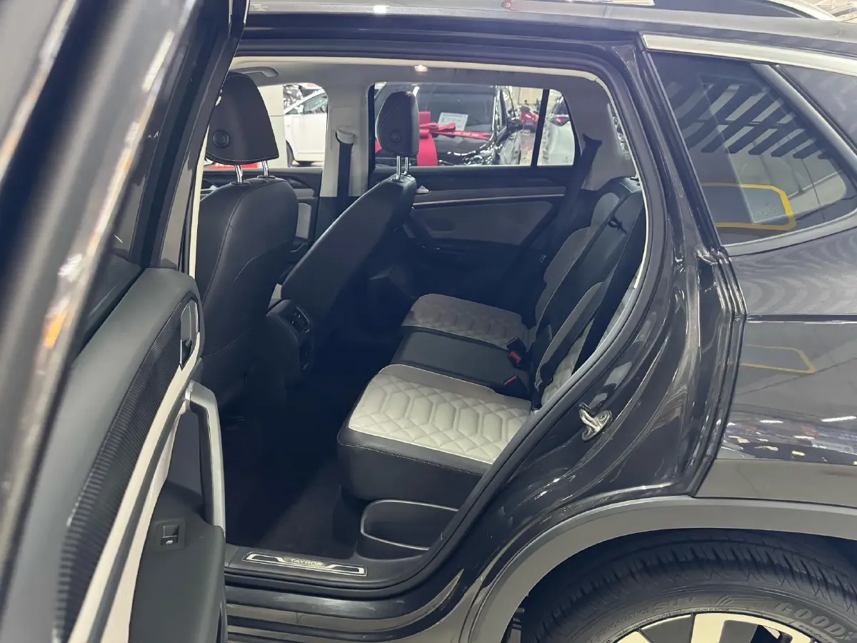 2023 Volkswagen Tayron 1.4T 150HP L4 7DCT,autocango,china used car exporter,china ev exporter,chinese used car exporter,chinese used ev exporter