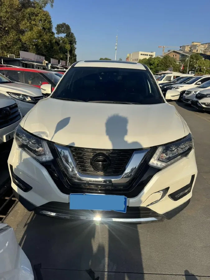 2021 Nissan X-Trail 2.0L 151HP L4 CVT,autocango,china used car exporter,china ev exporter,chinese used car exporter,chinese used ev exporter