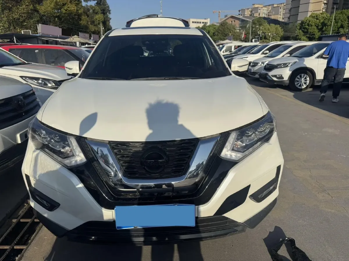 2021 Nissan X-Trail 2.0L 151HP L4 CVT,autocango,china used car exporter,china ev exporter,chinese used car exporter,chinese used ev exporter