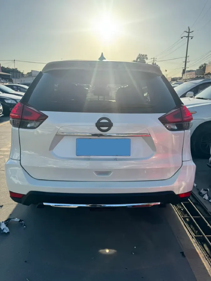 2021 Nissan X-Trail 2.0L 151HP L4 CVT,autocango,china used car exporter,china ev exporter,chinese used car exporter,chinese used ev exporter