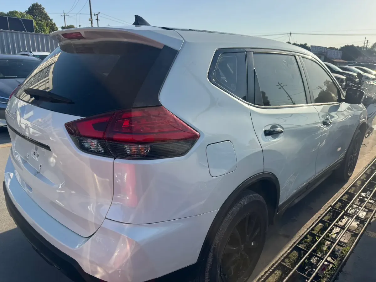 2021 Nissan X-Trail 2.0L 151HP L4 CVT,autocango,china used car exporter,china ev exporter,chinese used car exporter,chinese used ev exporter
