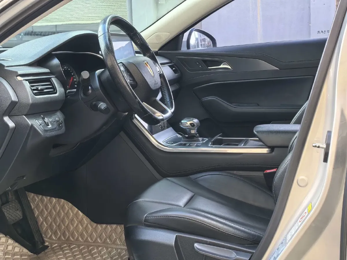 2022 HongQi H5 1.5T 169HP L4 7DCT,autocango,china used car exporter,china ev exporter,chinese used car exporter,chinese used ev exporter