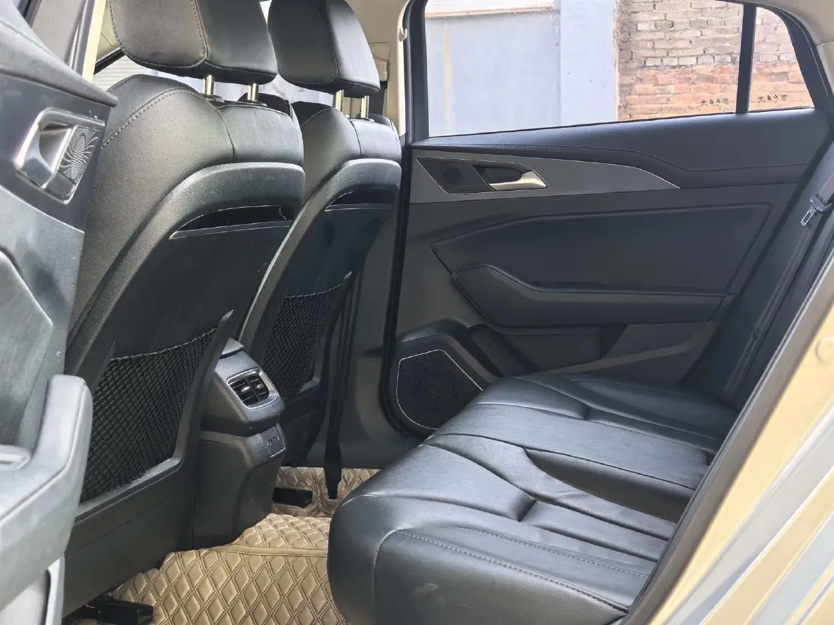 2022 HongQi H5 1.5T 169HP L4 7DCT,autocango,china used car exporter,china ev exporter,chinese used car exporter,chinese used ev exporter