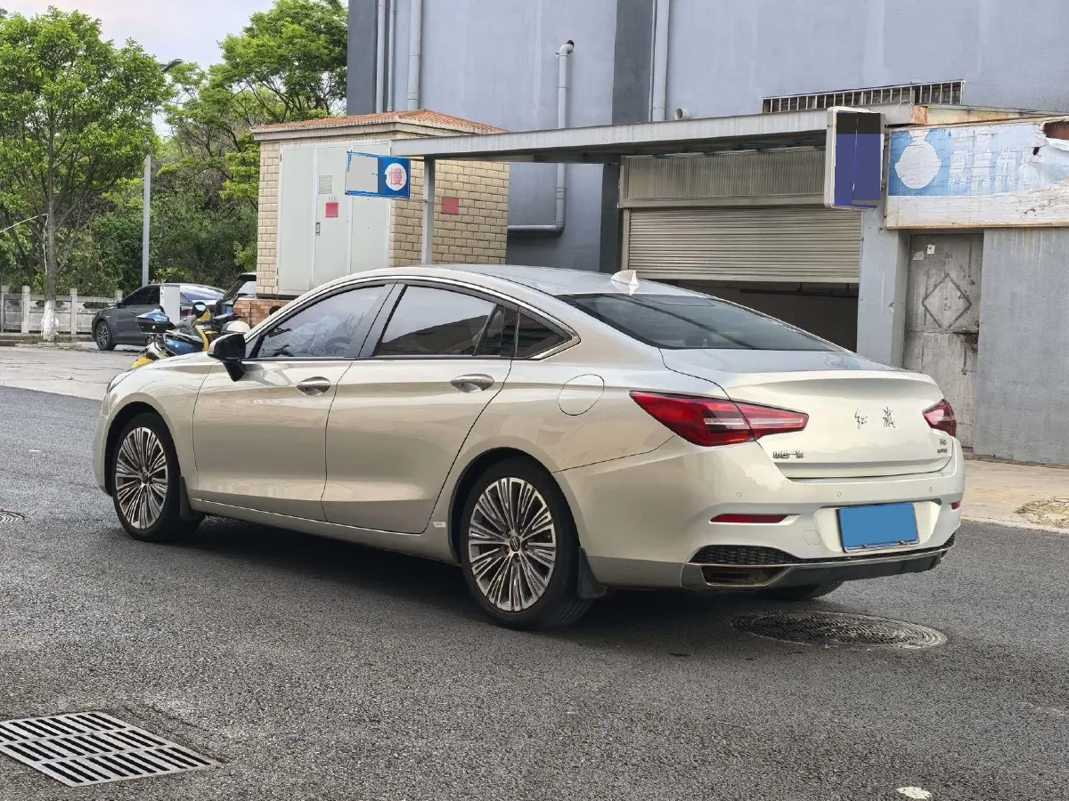 2022 HongQi H5 1.5T 169HP L4 7DCT,autocango,china used car exporter,china ev exporter,chinese used car exporter,chinese used ev exporter