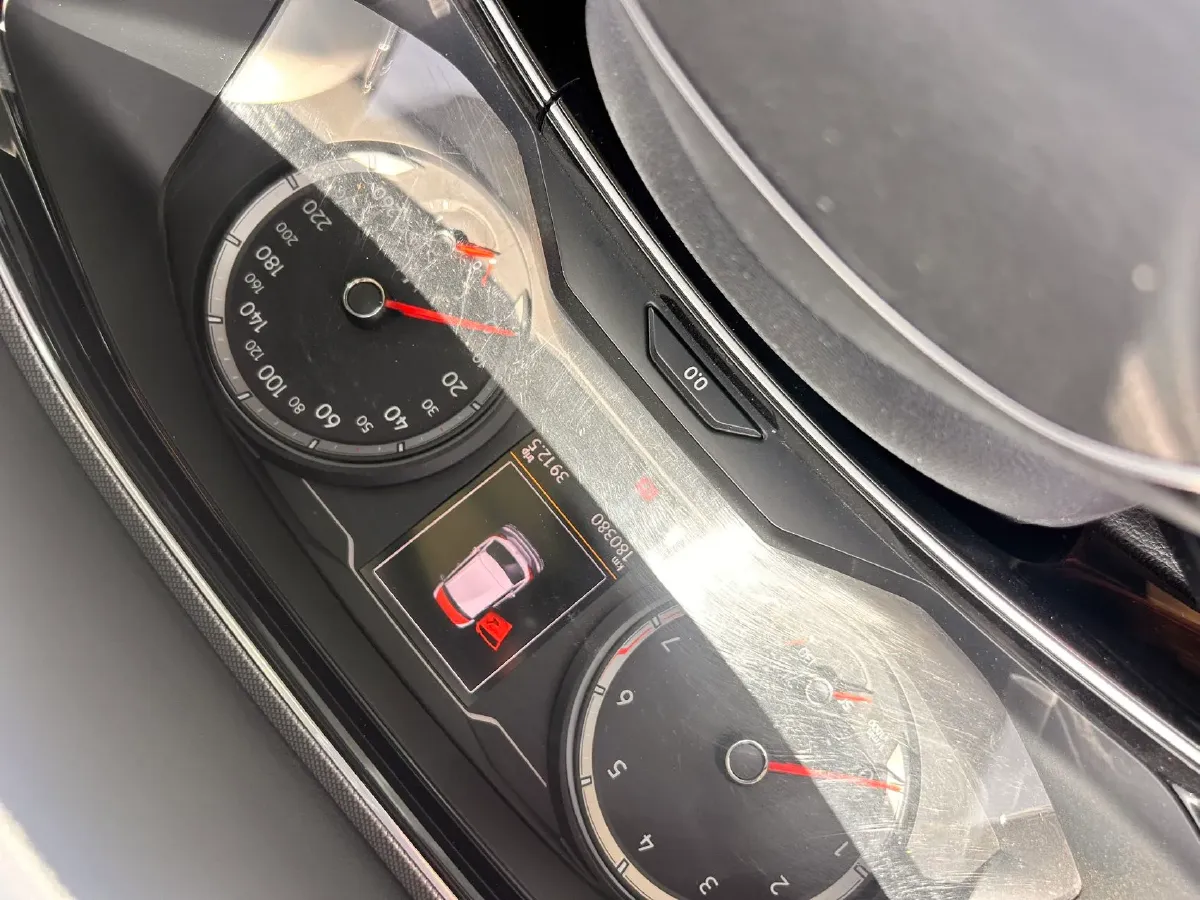 2019 Volkswagen Tayron 2.0T 186HP L4 7DCT,autocango,china used car exporter,china ev exporter,chinese used car exporter,chinese used ev exporter