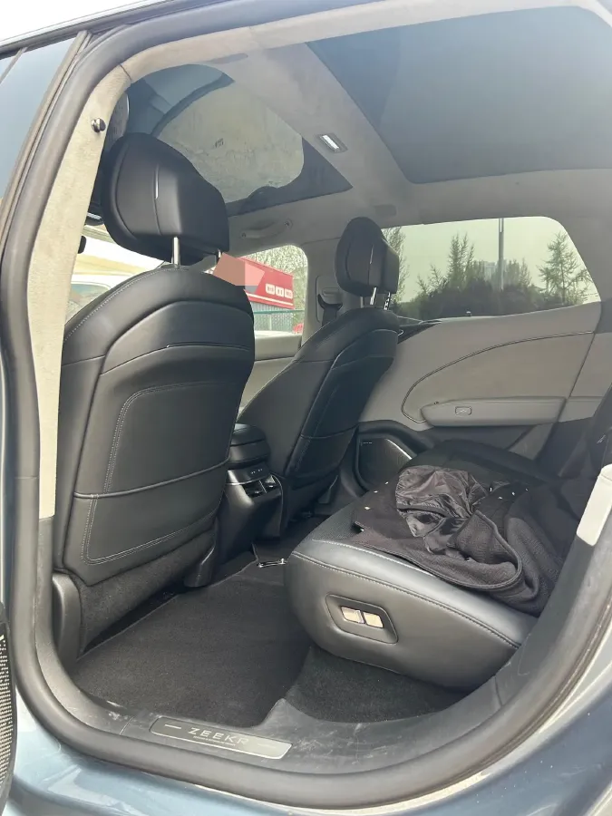 2024 Zeekr 007 BEV 100KWH,autocango,china used car exporter,china ev exporter,chinese used car exporter,chinese used ev exporter