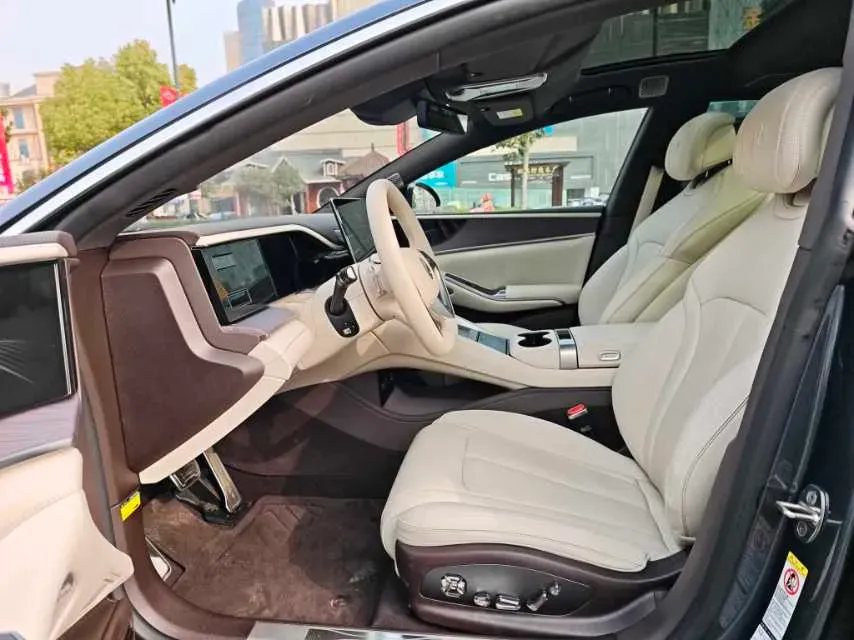 2024 Denza DenzaZ9 2.0T 207HP L4 E-CVT PHEV 38.5KWH,autocango,china used car exporter,china ev exporter,chinese used car exporter,chinese used ev exporter