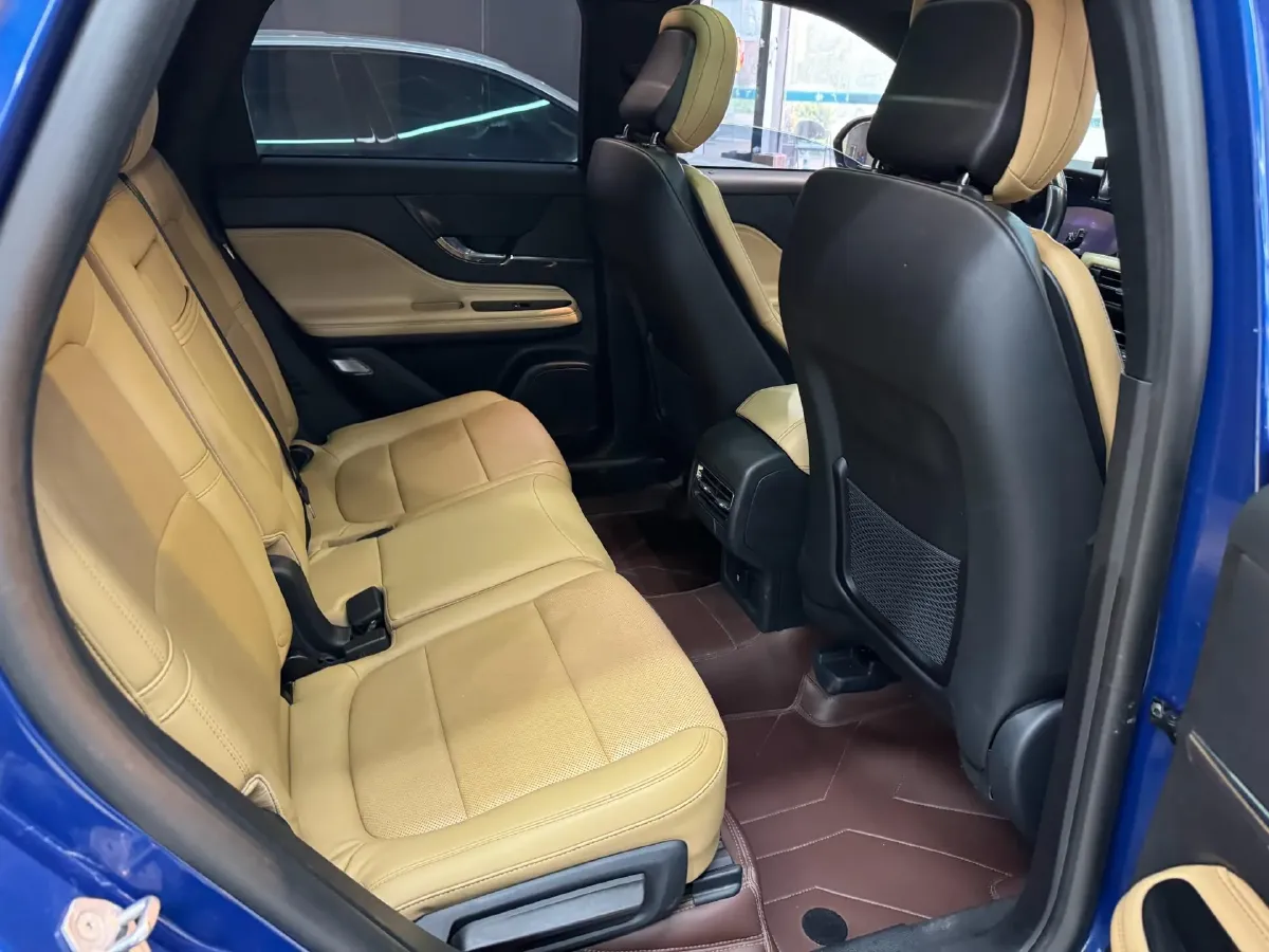 2022 Lincoln Corsair 2.0T 245HP L4 8AT,autocango,china used car exporter,china ev exporter,chinese used car exporter,chinese used ev exporter