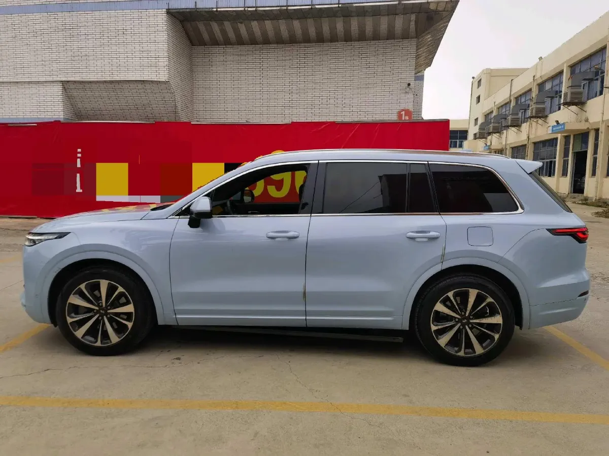2020 Li ONE Range Extended 131HP REEV 40.5KWH,autocango,china used car exporter,china ev exporter,chinese used car exporter,chinese used ev exporter