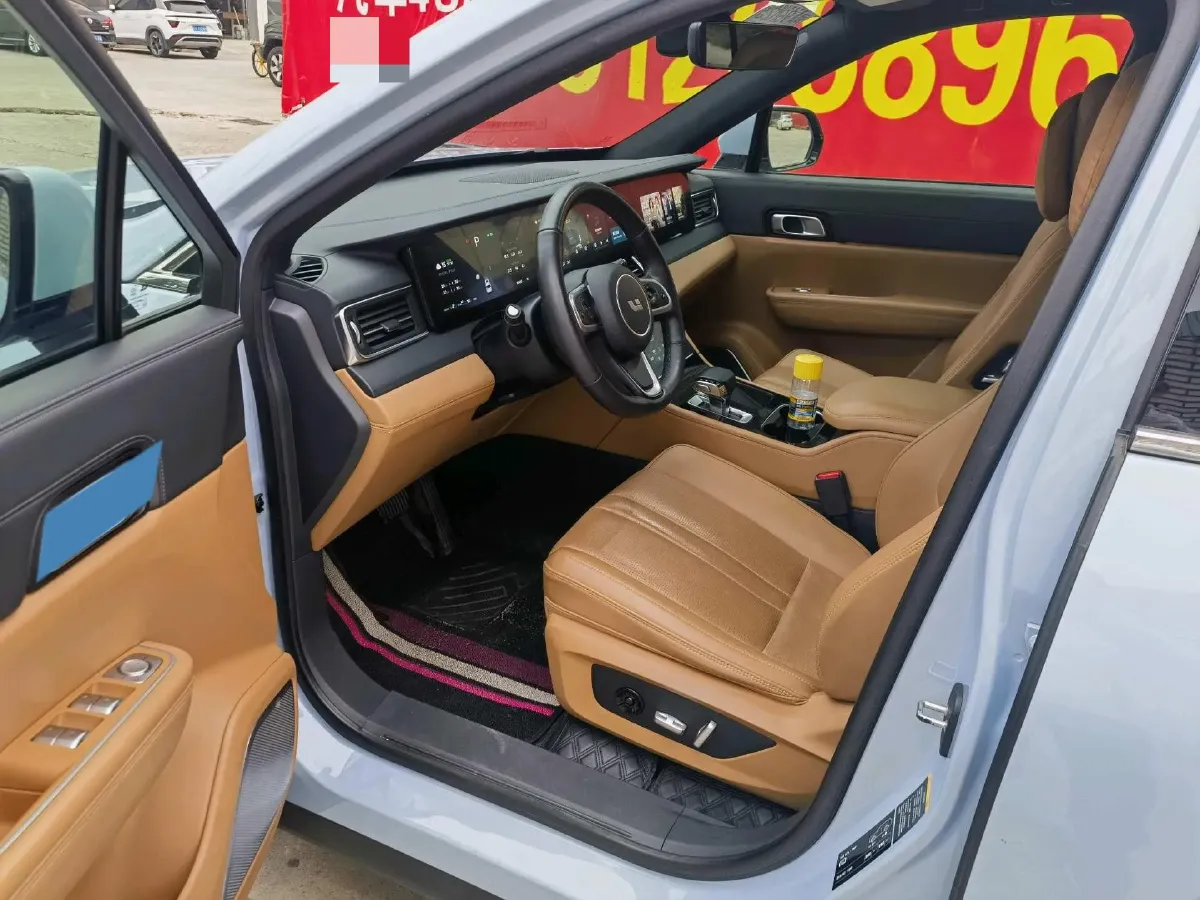 2020 Li ONE Range Extended 131HP REEV 40.5KWH,autocango,china used car exporter,china ev exporter,chinese used car exporter,chinese used ev exporter