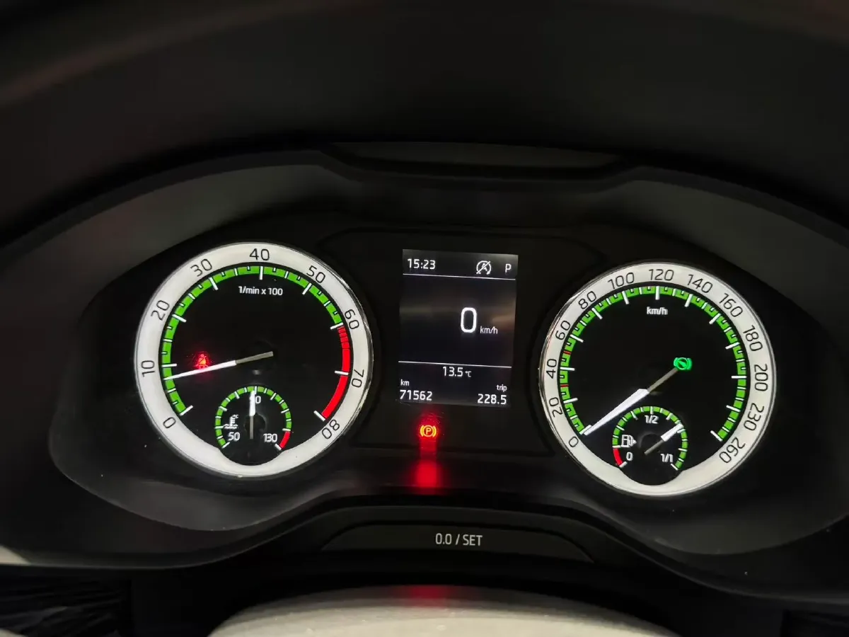 2018 Skoda Kodiak 2.0T 186HP L4 7DCT,autocango,china used car exporter,china ev exporter,chinese used car exporter,chinese used ev exporter