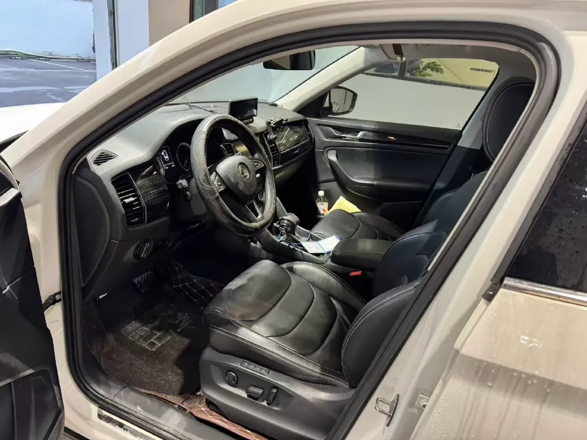 2018 Skoda Kodiak 2.0T 186HP L4 7DCT,autocango,china used car exporter,china ev exporter,chinese used car exporter,chinese used ev exporter