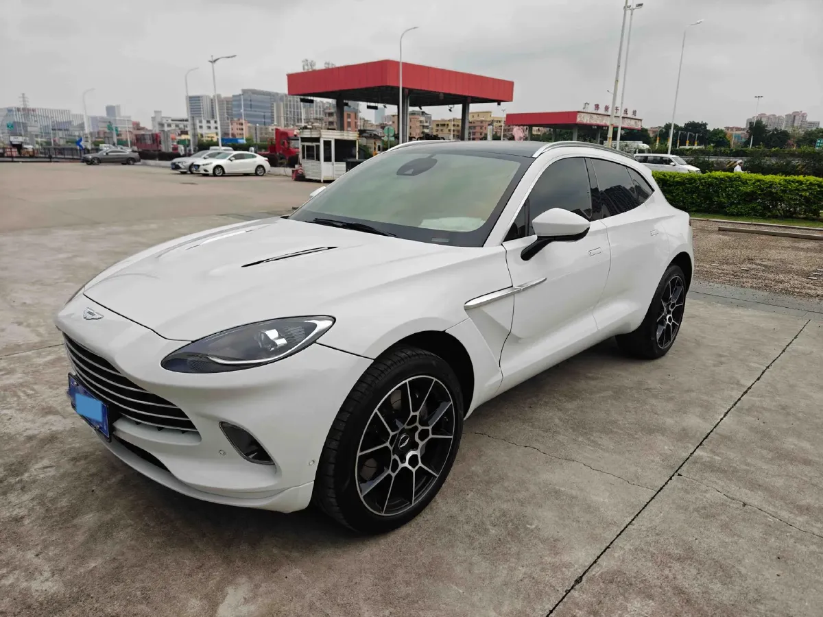 2024 Aston Martin DBX 4.0T 550HP V8 9AT,autocango,china used car exporter,china ev exporter,chinese used car exporter,chinese used ev exporter