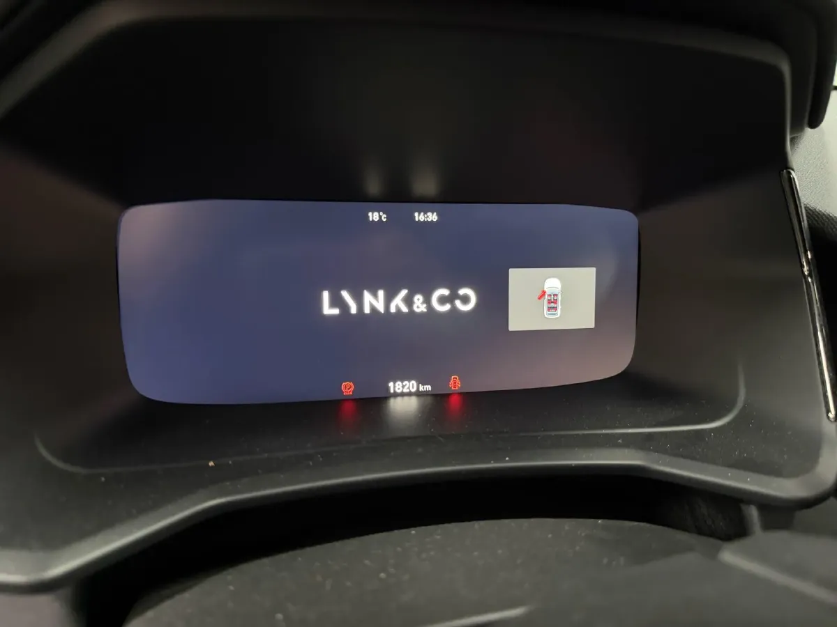 2023 LYNK&CO 06 1.5T 181HP L4 7DCT,autocango,china used car exporter,china ev exporter,chinese used car exporter,chinese used ev exporter