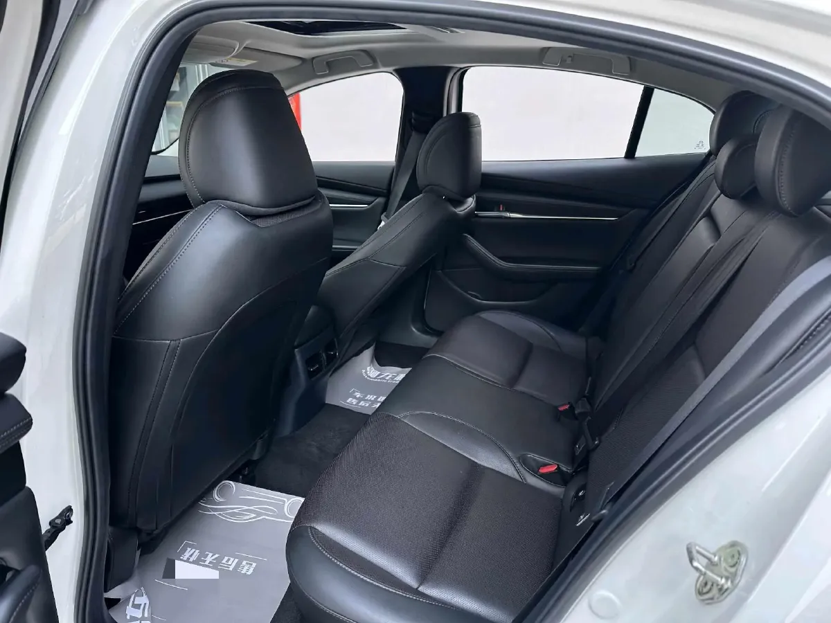 2021 Mazda 3 Axela 2.0L 158HP L4 6AT,autocango,china used car exporter,china ev exporter,chinese used car exporter,chinese used ev exporter