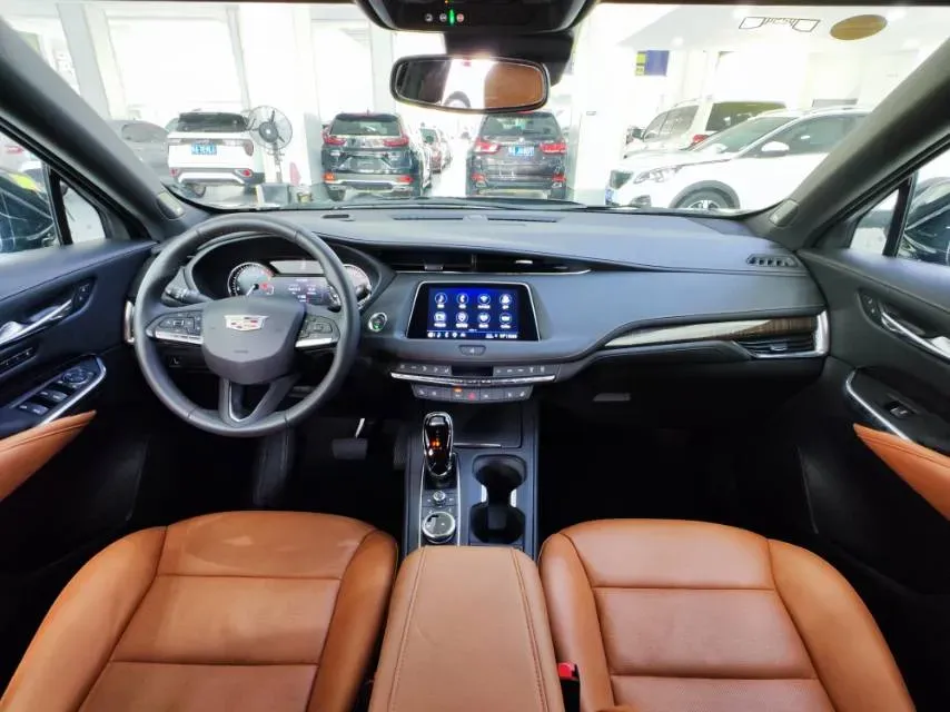 2022 Cadillac XT4 2.0T 237HP L4 9AT,autocango,china used car exporter,china ev exporter,chinese used car exporter,chinese used ev exporter