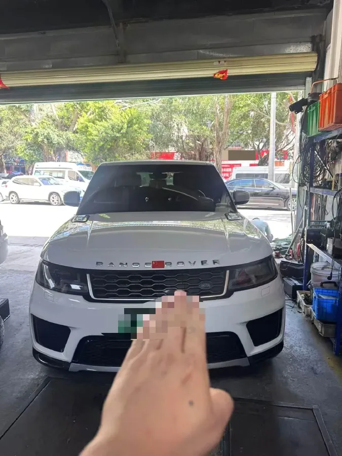 2018 Land Rover Range Rover Sport 2.0T 300HP L4 8AT PHEV 13.1KWH,autocango,china used car exporter,china ev exporter,chinese used car exporter,chinese used ev exporter