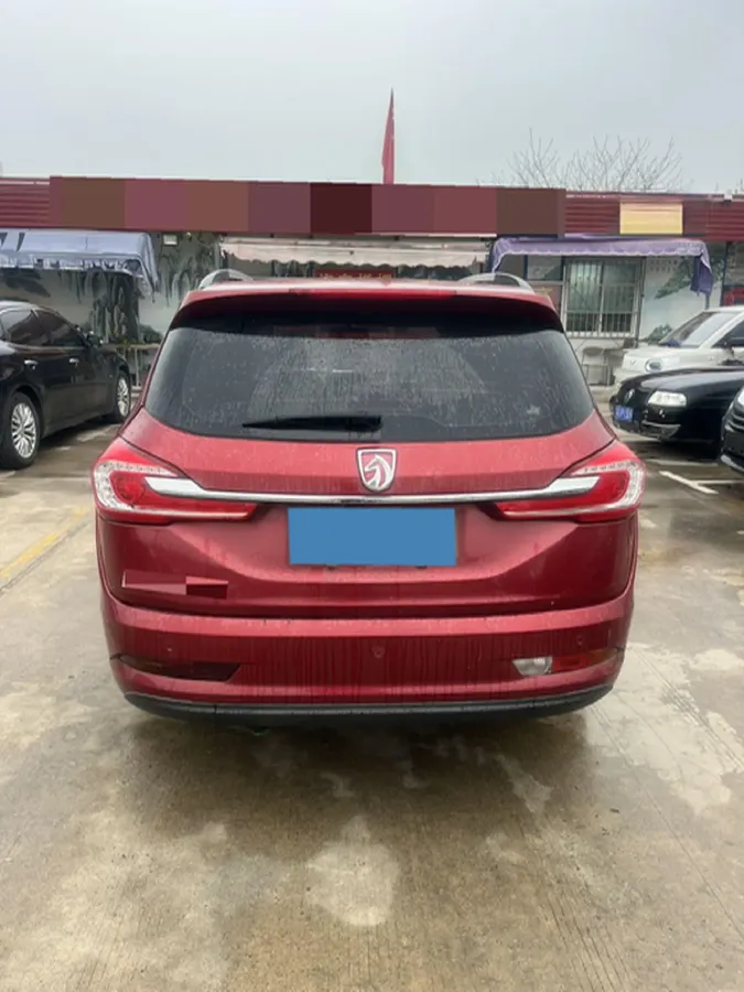 2017 BaoJun 310W 1.5L 112HP L4 6MT,autocango,china used car exporter,china ev exporter,chinese used car exporter,chinese used ev exporter
