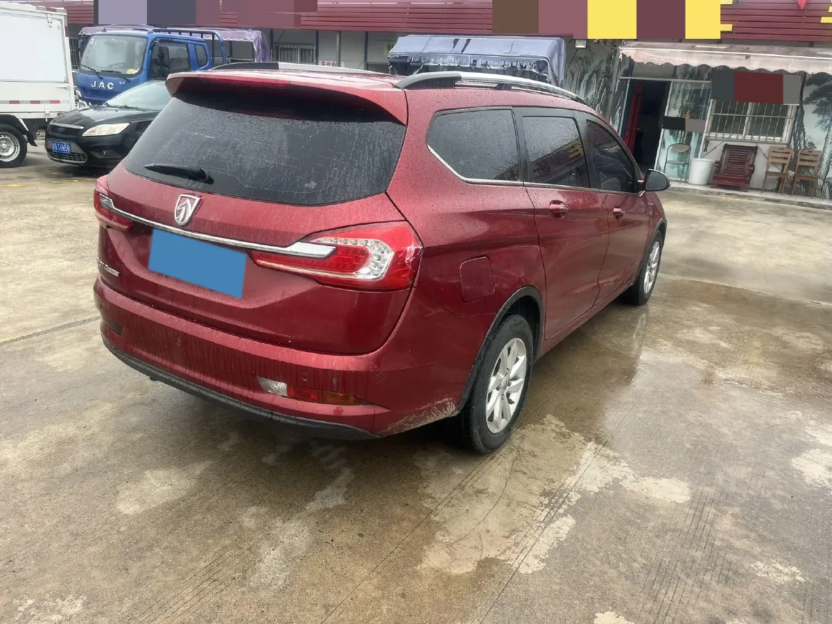 2017 BaoJun 310W 1.5L 112HP L4 6MT,autocango,china used car exporter,china ev exporter,chinese used car exporter,chinese used ev exporter