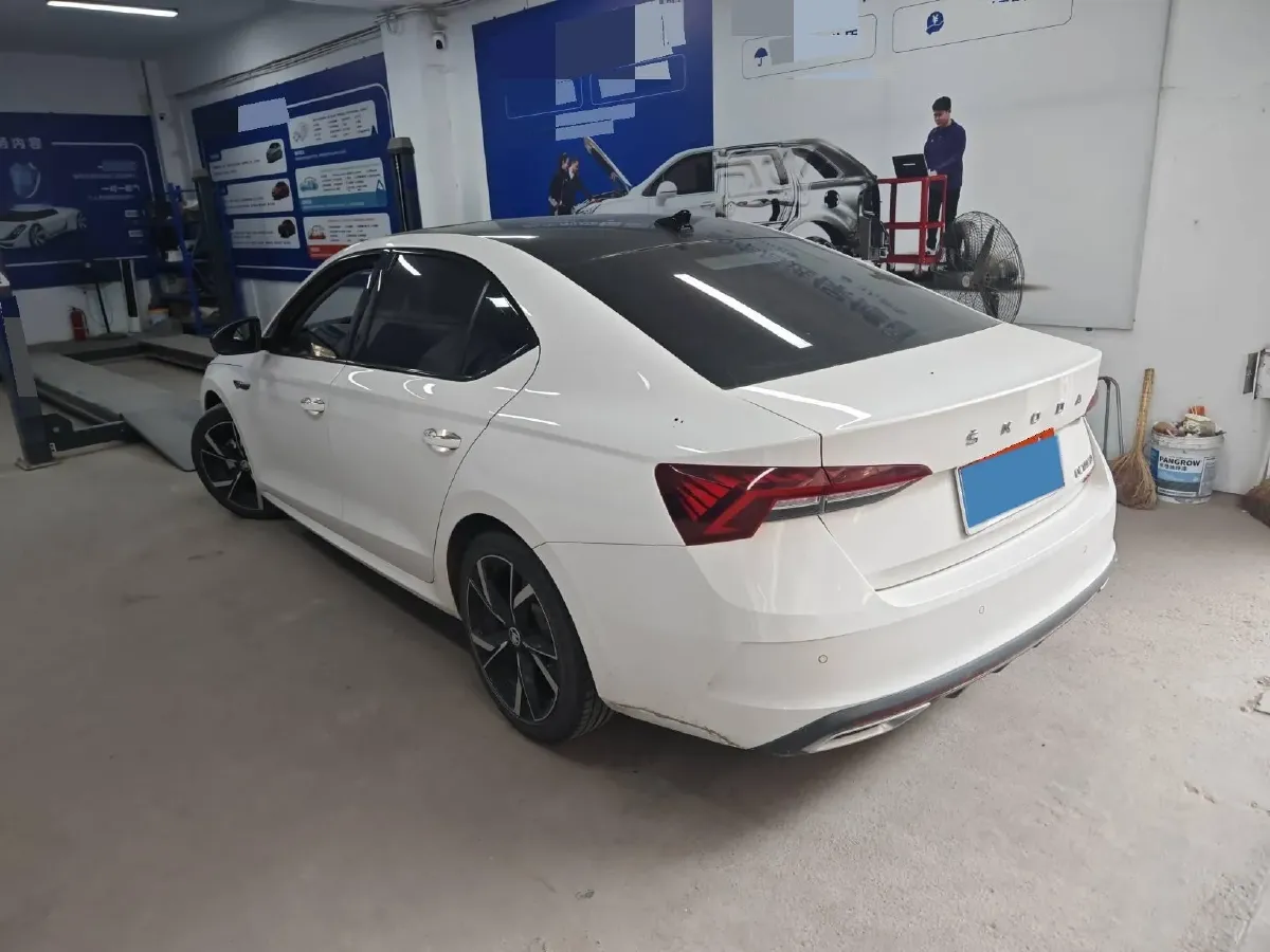 2022 Skoda Octavia 1.4T 150HP L4 7DCT,autocango,china used car exporter,china ev exporter,chinese used car exporter,chinese used ev exporter
