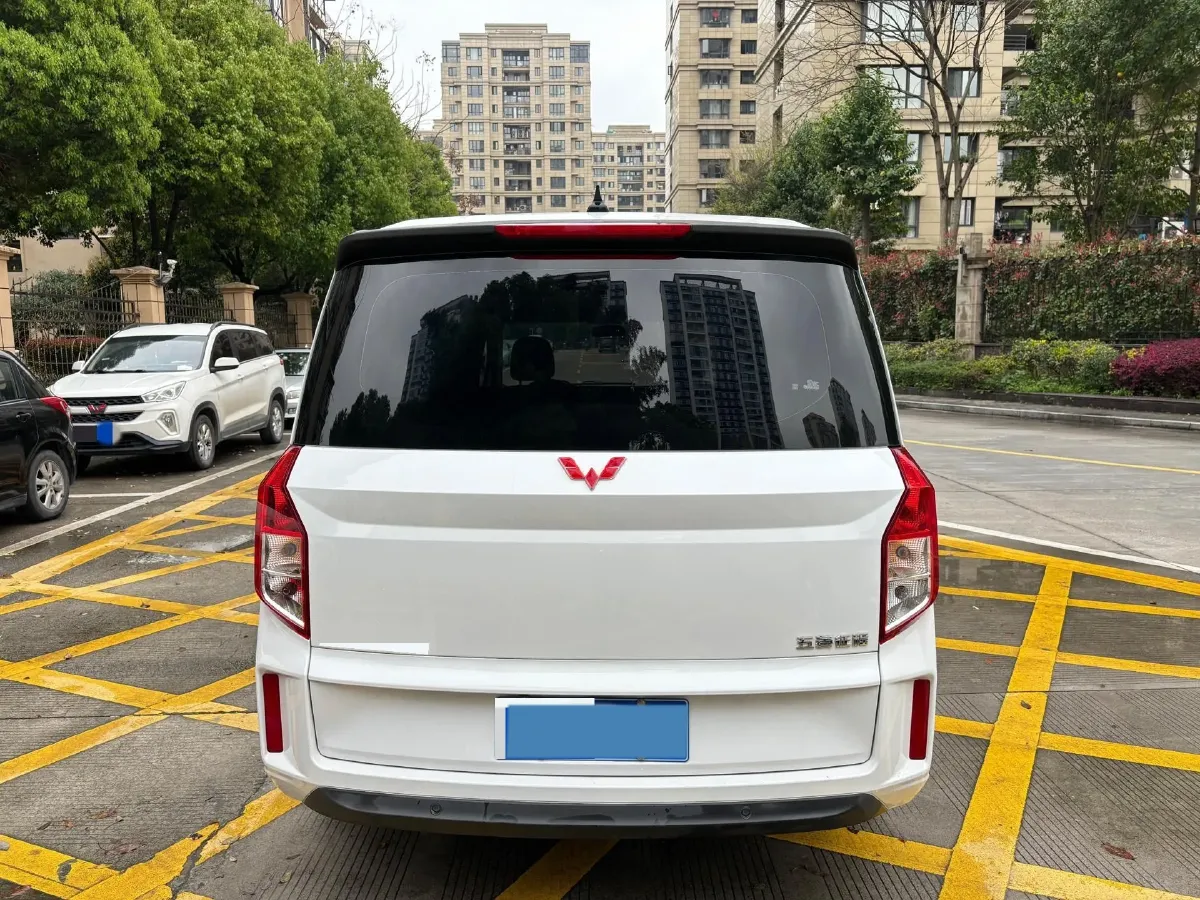 2021 WuLing ZhengChen 1.5T 147HP L4 6MT,autocango,china used car exporter,china ev exporter,chinese used car exporter,chinese used ev exporter