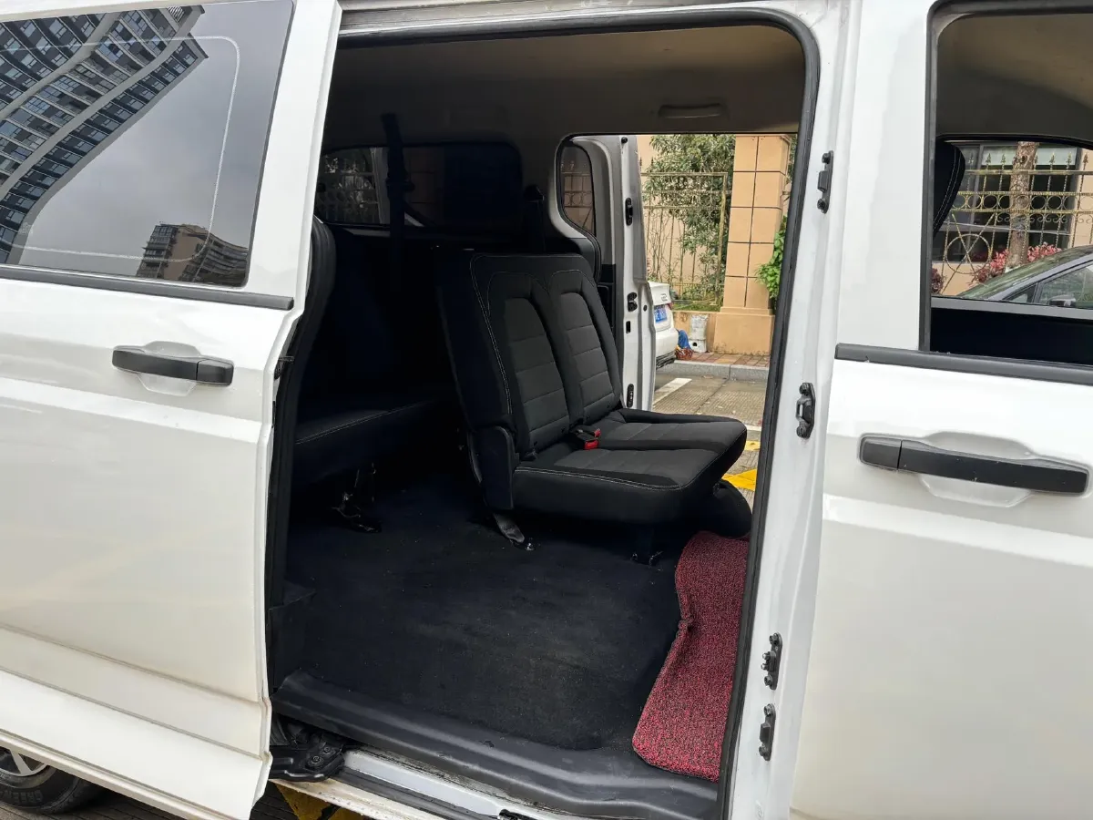 2021 WuLing ZhengChen 1.5T 147HP L4 6MT,autocango,china used car exporter,china ev exporter,chinese used car exporter,chinese used ev exporter