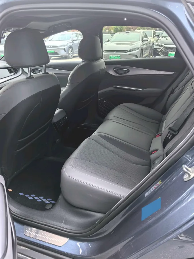 2025 BYD Seal07 DM-i 1.5L 101HP L4 E-CVT PHEV 17.6KWH,autocango,china used car exporter,china ev exporter,chinese used car exporter,chinese used ev exporter