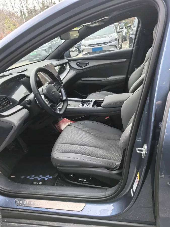 2025 BYD Seal07 DM-i 1.5L 101HP L4 E-CVT PHEV 17.6KWH,autocango,china used car exporter,china ev exporter,chinese used car exporter,chinese used ev exporter