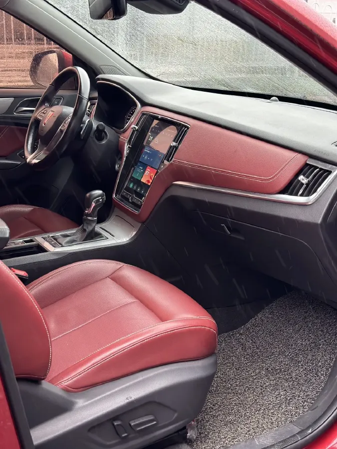 2018 Roewe RX5 2.0T 220HP L4 6DCT,autocango,china used car exporter,china ev exporter,chinese used car exporter,chinese used ev exporter