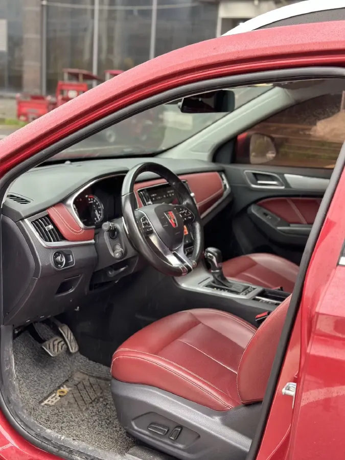 2018 Roewe RX5 2.0T 220HP L4 6DCT,autocango,china used car exporter,china ev exporter,chinese used car exporter,chinese used ev exporter