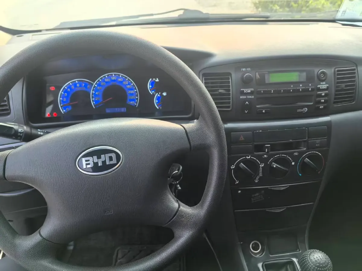 2018 BYD F3 1.5L 109HP L4 5MT,autocango,china used car exporter,china ev exporter,chinese used car exporter,chinese used ev exporter