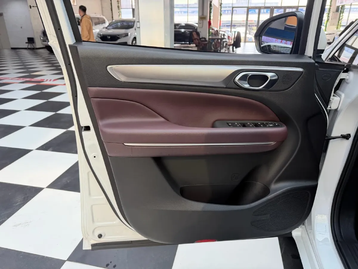 2021 GAC Trumpchi M6 1.5T 169HP L4 6AT,autocango,china used car exporter,china ev exporter,chinese used car exporter,chinese used ev exporter