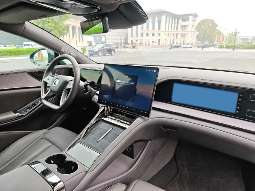 2024 Denza DenzaZ9 2.0T 207HP L4 E-CVT PHEV 38.5KWH,autocango,china used car exporter,china ev exporter,chinese used car exporter,chinese used ev exporter