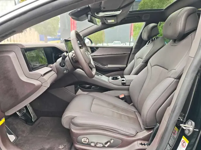 2024 Denza DenzaZ9 2.0T 207HP L4 E-CVT PHEV 38.5KWH,autocango,china used car exporter,china ev exporter,chinese used car exporter,chinese used ev exporter