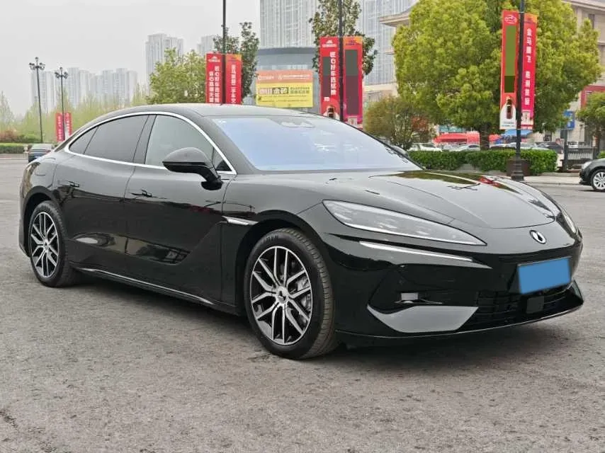 2024 Denza DenzaZ9 2.0T 207HP L4 E-CVT PHEV 38.5KWH,autocango,china used car exporter,china ev exporter,chinese used car exporter,chinese used ev exporter