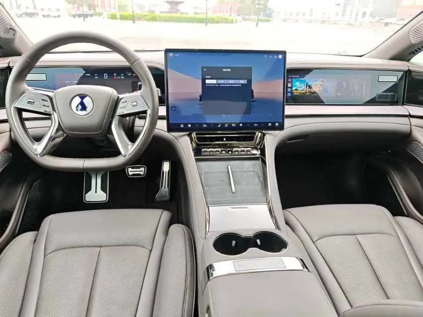 2024 Denza DenzaZ9 2.0T 207HP L4 E-CVT PHEV 38.5KWH,autocango,china used car exporter,china ev exporter,chinese used car exporter,chinese used ev exporter