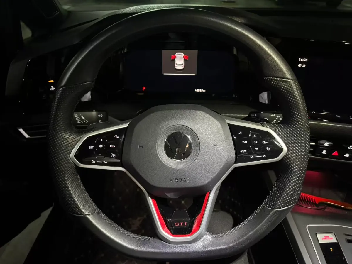 2021 Volkswagen GolfGTI 2.0T 220HP L4 7DCT,autocango,china used car exporter,china ev exporter,chinese used car exporter,chinese used ev exporter