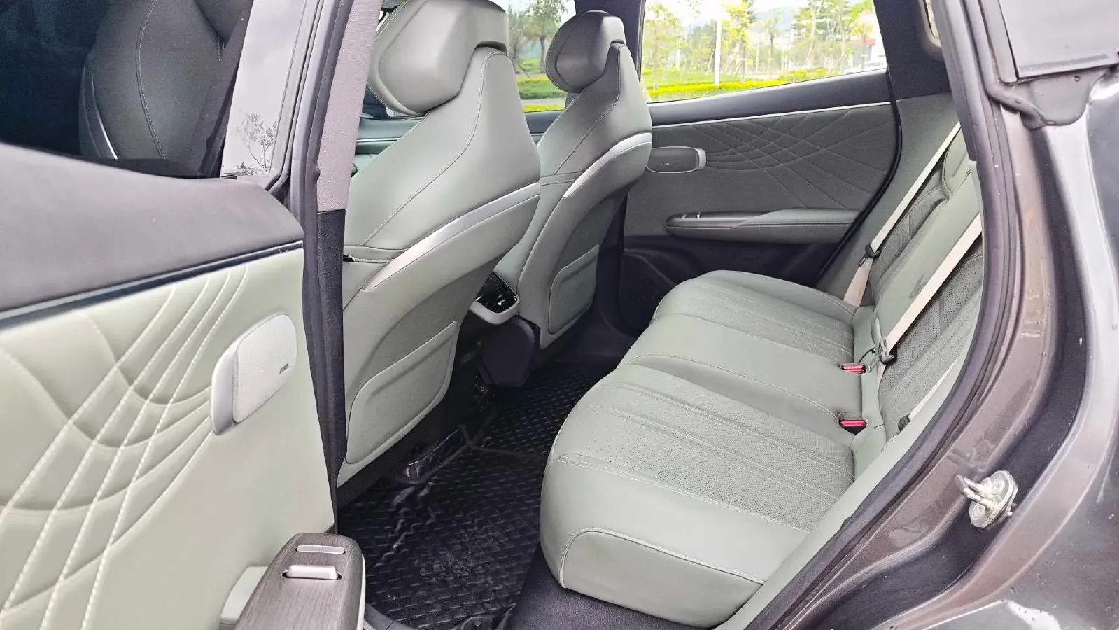 2024 Deepal S07 1.5L 95HP L4 REEV 31.73KWH,autocango,china used car exporter,china ev exporter,chinese used car exporter,chinese used ev exporter