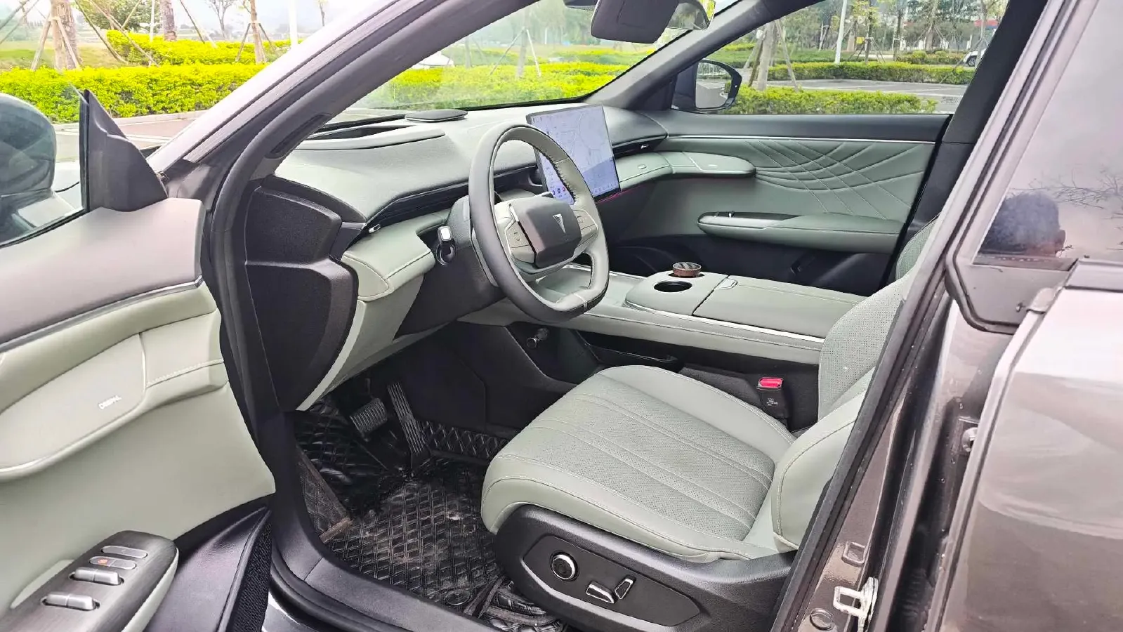 2024 Deepal S07 1.5L 95HP L4 REEV 31.73KWH,autocango,china used car exporter,china ev exporter,chinese used car exporter,chinese used ev exporter