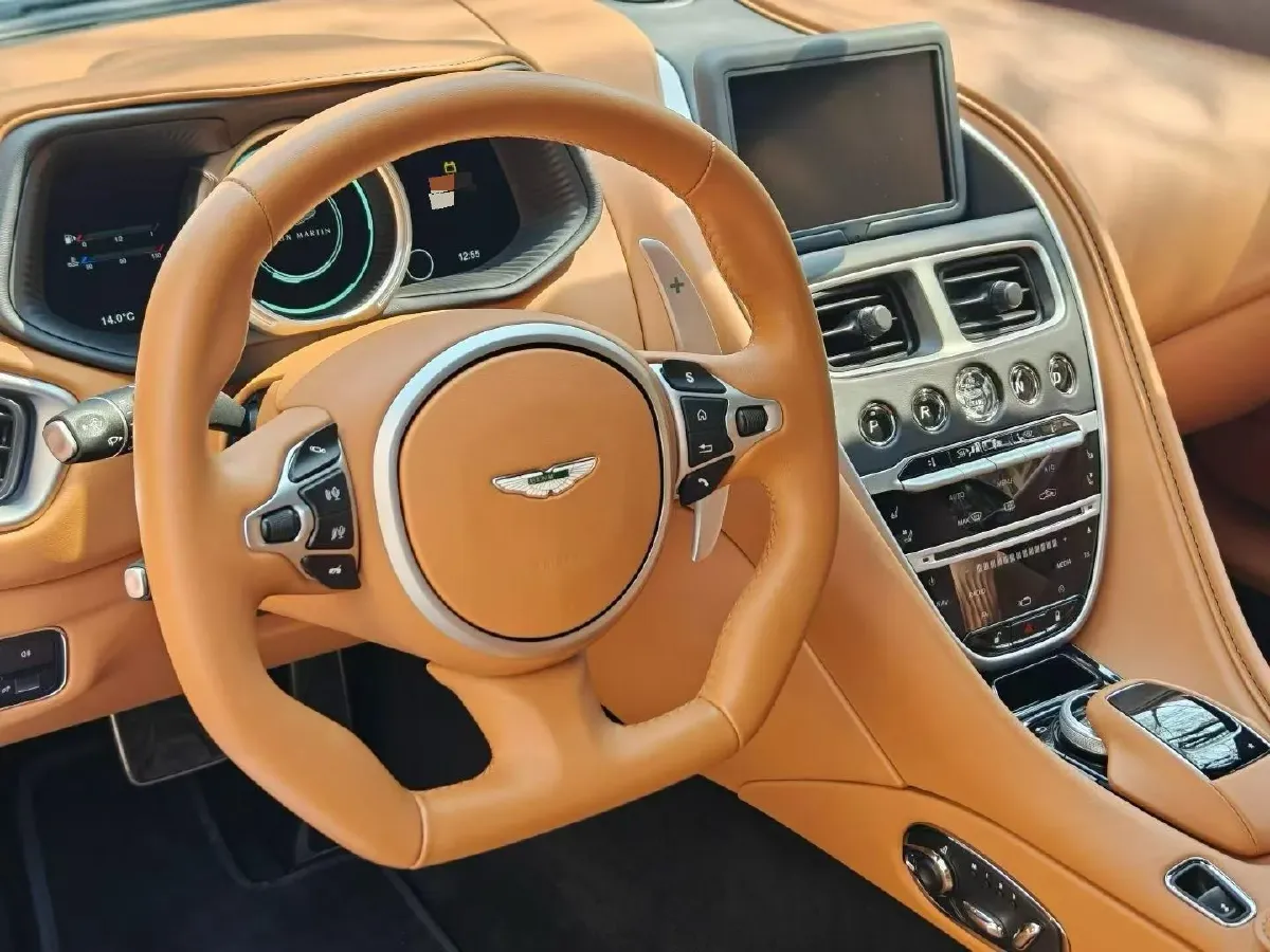 2022 Aston Martin DB11 4.0T 534HP V8 8AT,autocango,china used car exporter,china ev exporter,chinese used car exporter,chinese used ev exporter